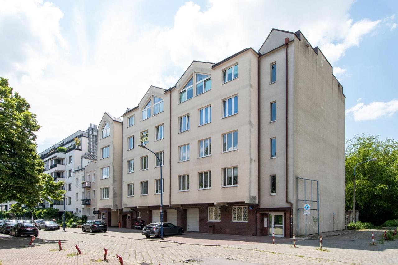 Mgr Ministudio Bitwy Warszawskiej Obok Lotnisko Warszawa Exterior foto